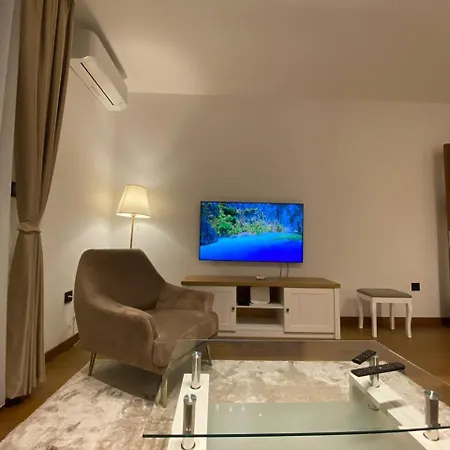 Apartment High In The Hill Podgorica